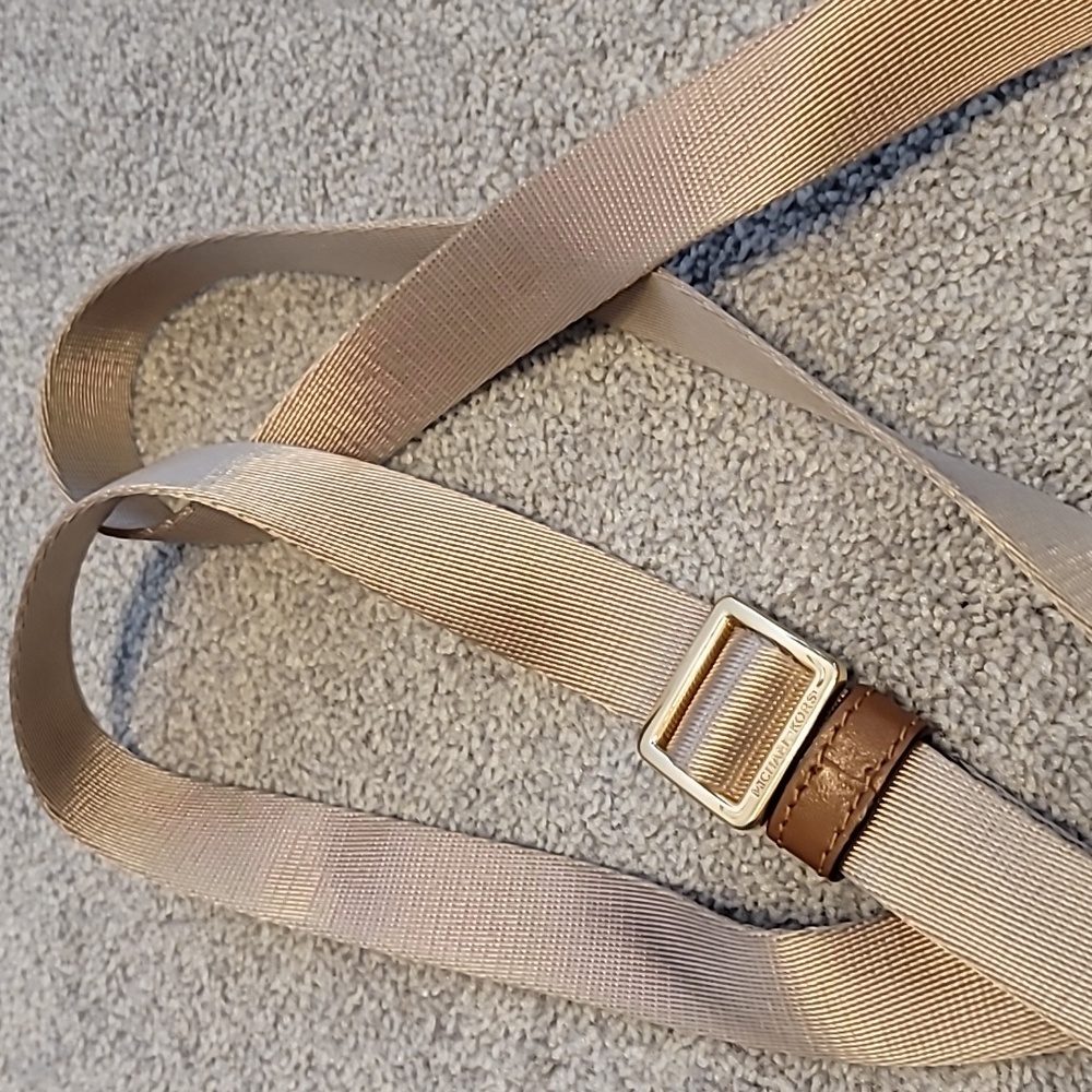 Michael Kors Authentic Crossbody - image 4
